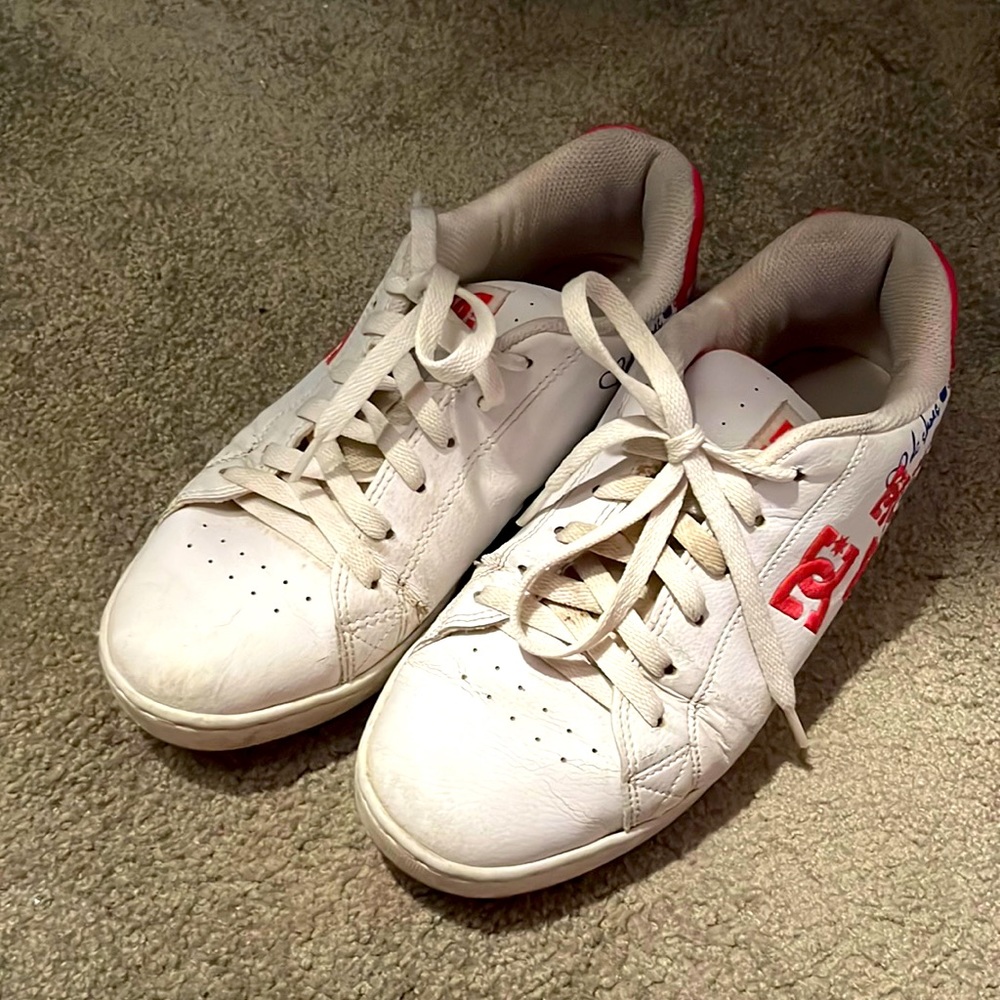 DC shoes